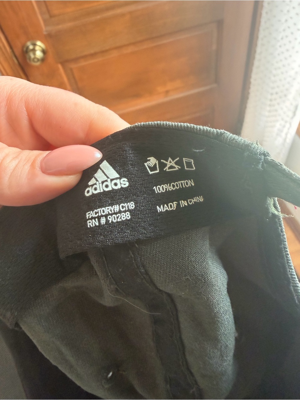 KIDS ADIDAS HAT - Picture 4 of 5